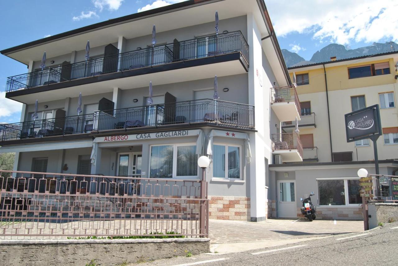 Hotel Casa Gagliardi برنزوني سول جاردا المظهر الخارجي الصورة