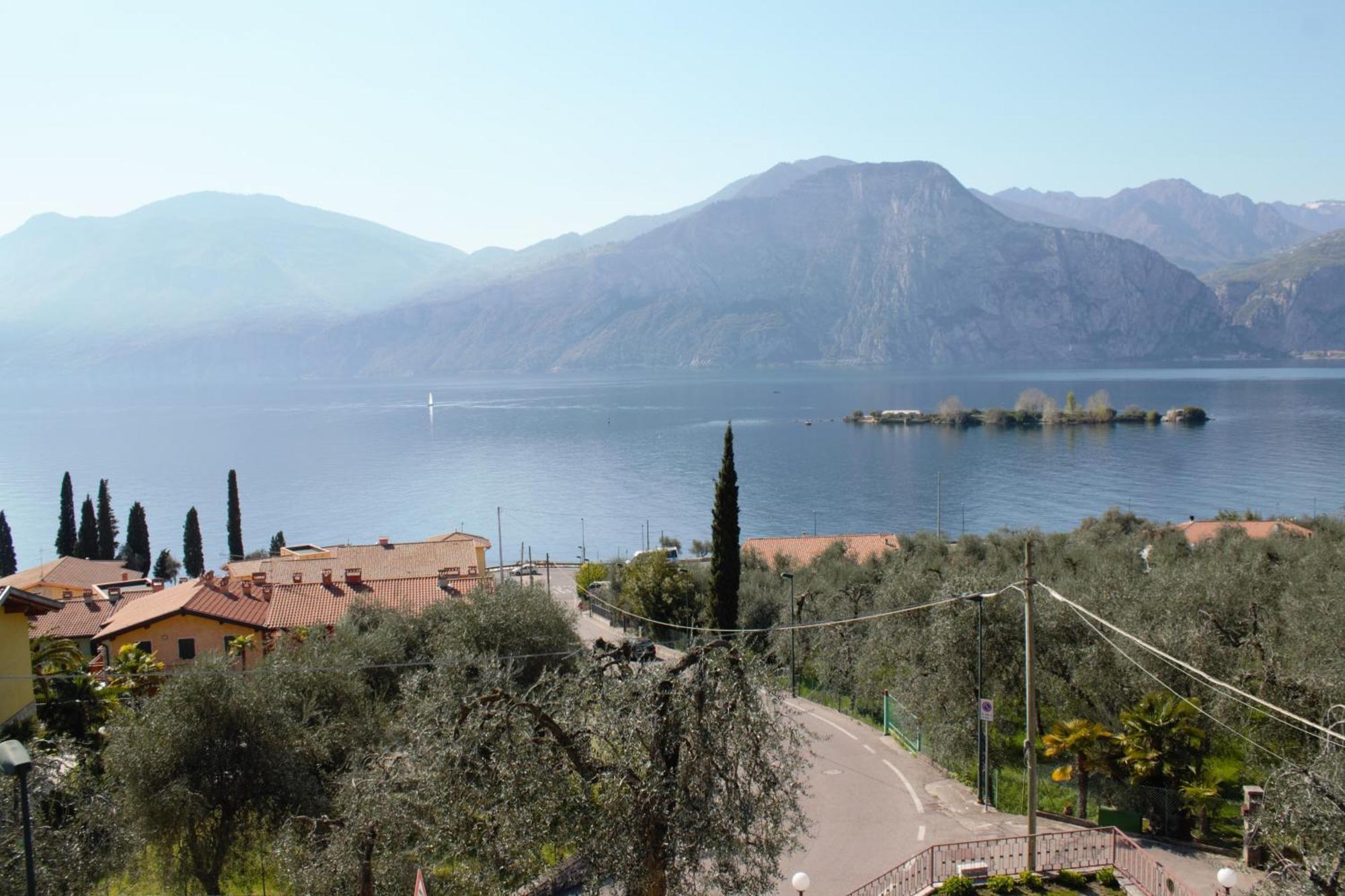 Hotel Casa Gagliardi برنزوني سول جاردا المظهر الخارجي الصورة